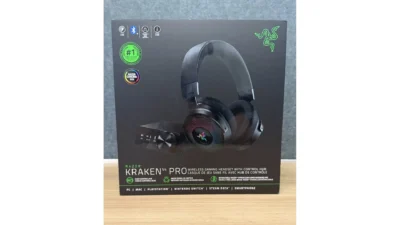 Razer Kraken V4 Pro Wireless RGB Gaming Headset OLED Control Hub New - FREE SHIP