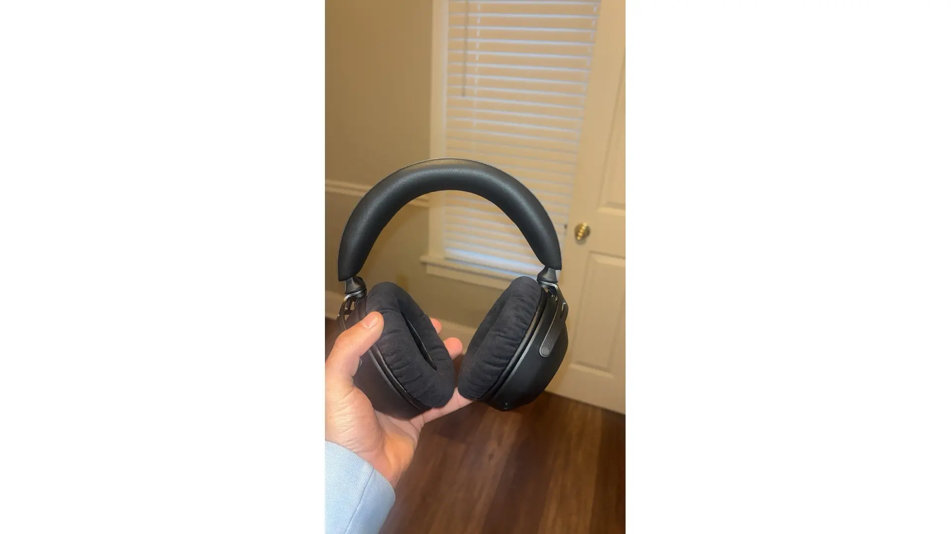 Awaiting product image 1