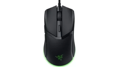 Razer Cobra Wired Gaming Mouse with Chroma RGB Lighting and 58g Lightweight Desi